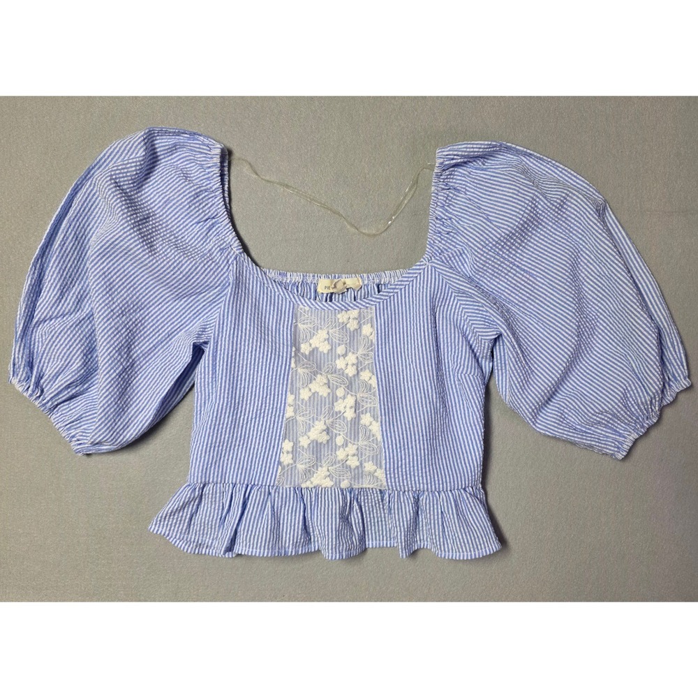 Pie In The Sky Women M Blue White Seersucker Lace Puff Sleeve Tie Back Crop Top